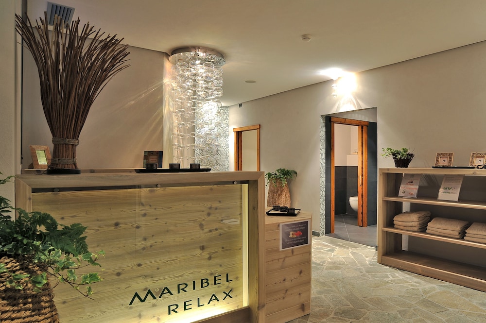 Hotel Maribel 8/67