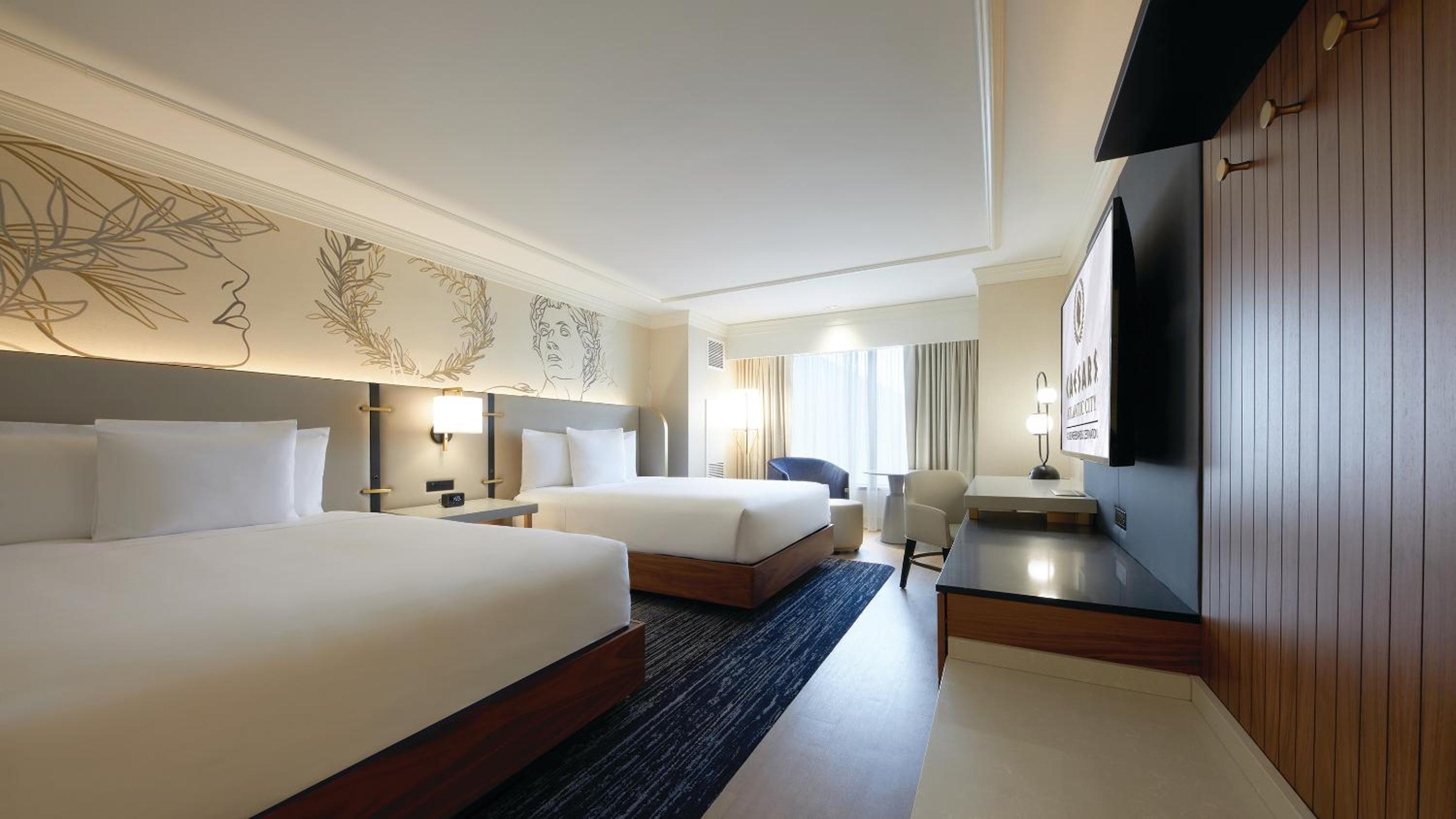 Ocean, Premium, 2 Queen Beds