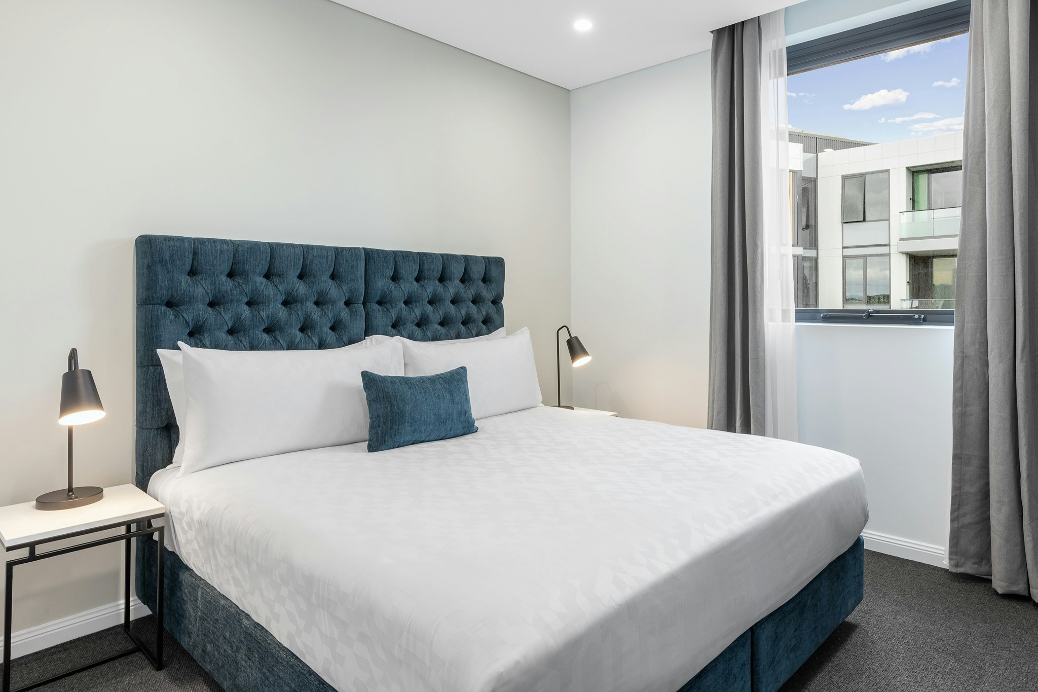Meriton Suites Coward Street 11/50