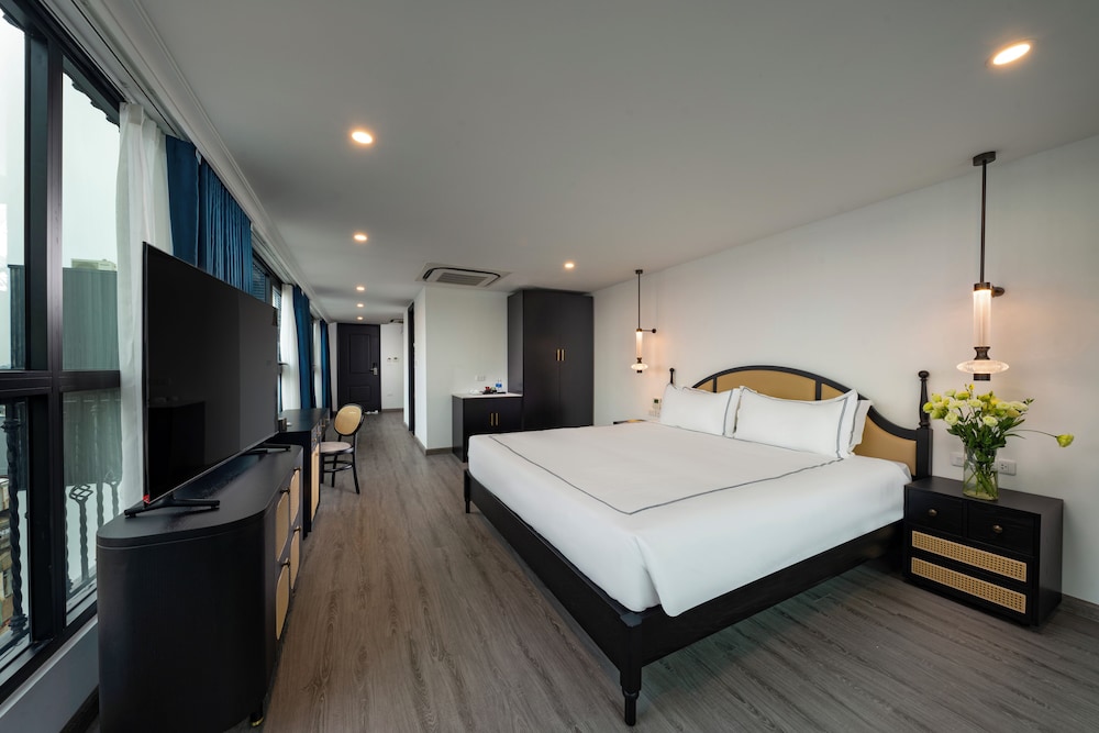 SUITE, TERRACE