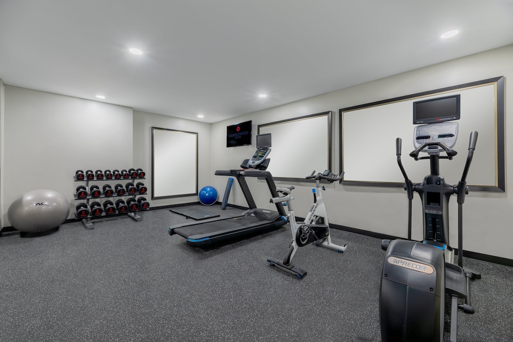 Candlewood Suites Cookeville 24/53