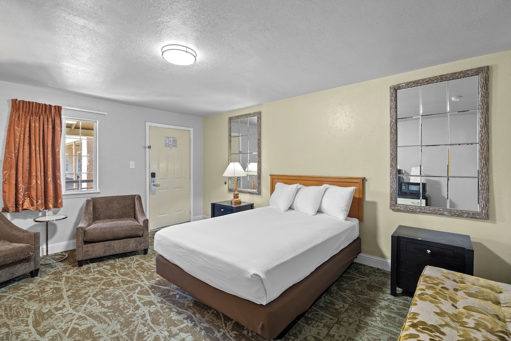 Rose Garden Inn - San Jose Airport 13/51