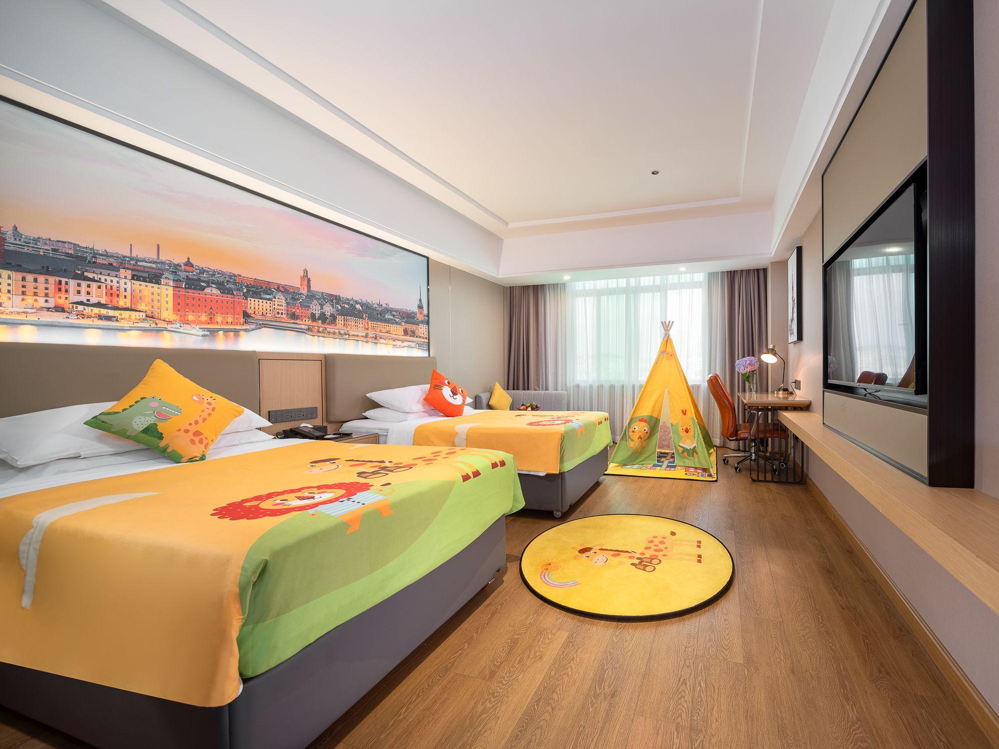 Superior, Twin Beds, with View