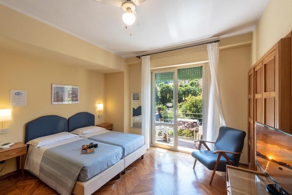 Hotel Beau Rivage 8/69