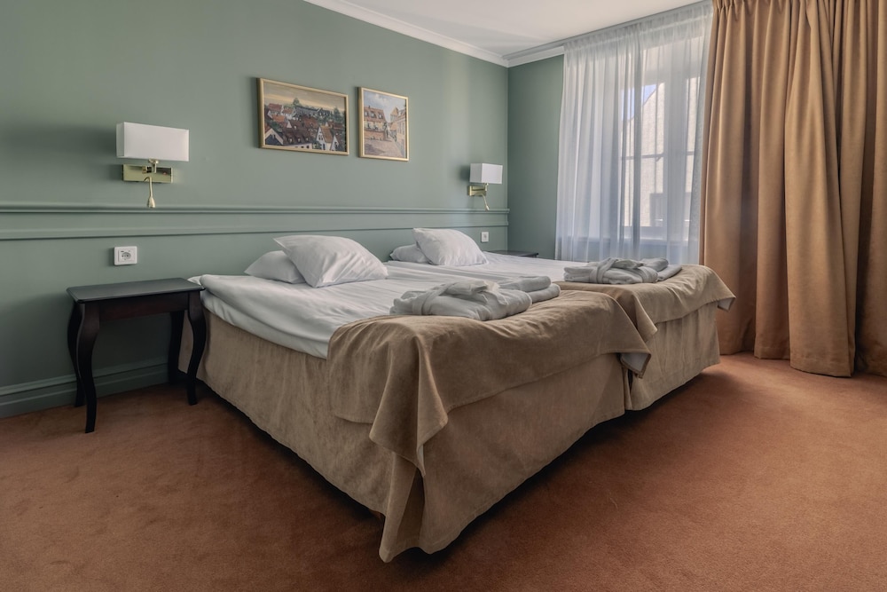 Suite, 4 Beds, Sea View, Living Area