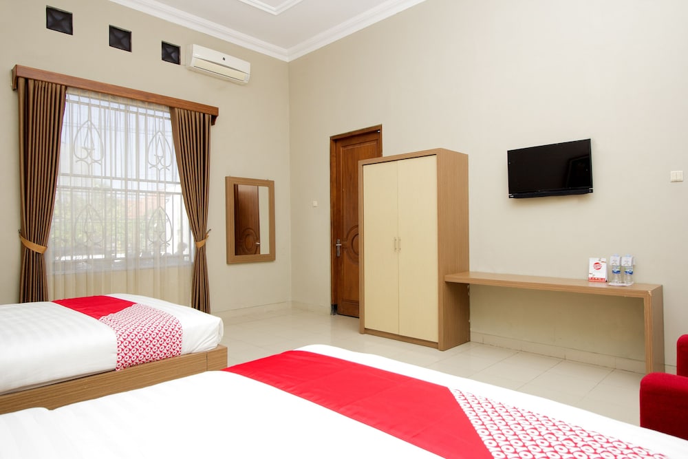 Collection O 1061 Aliya Homestay 32/41