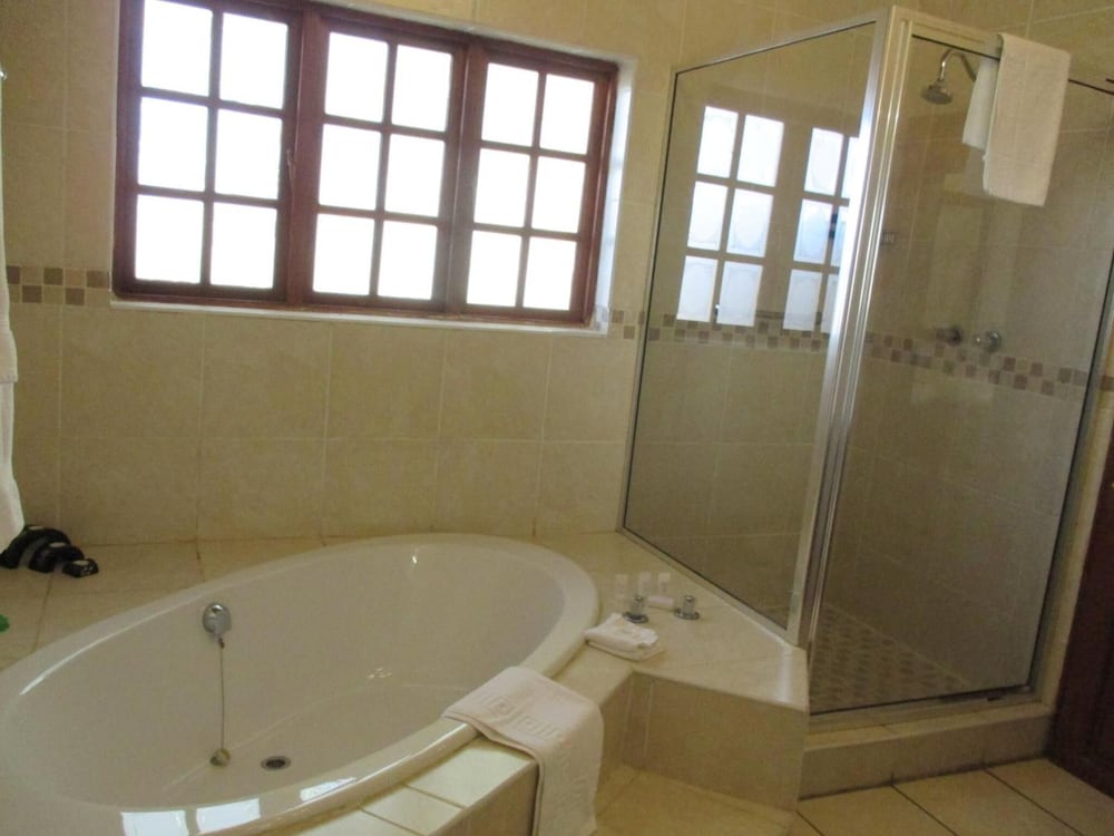 Monchique Guest House 46/50