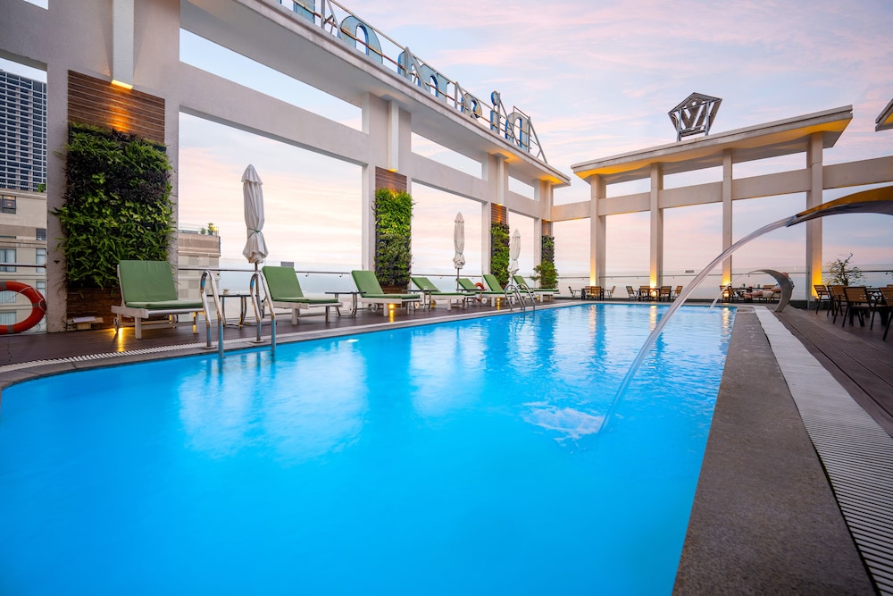 Diamond Sea Hotel 112/115
