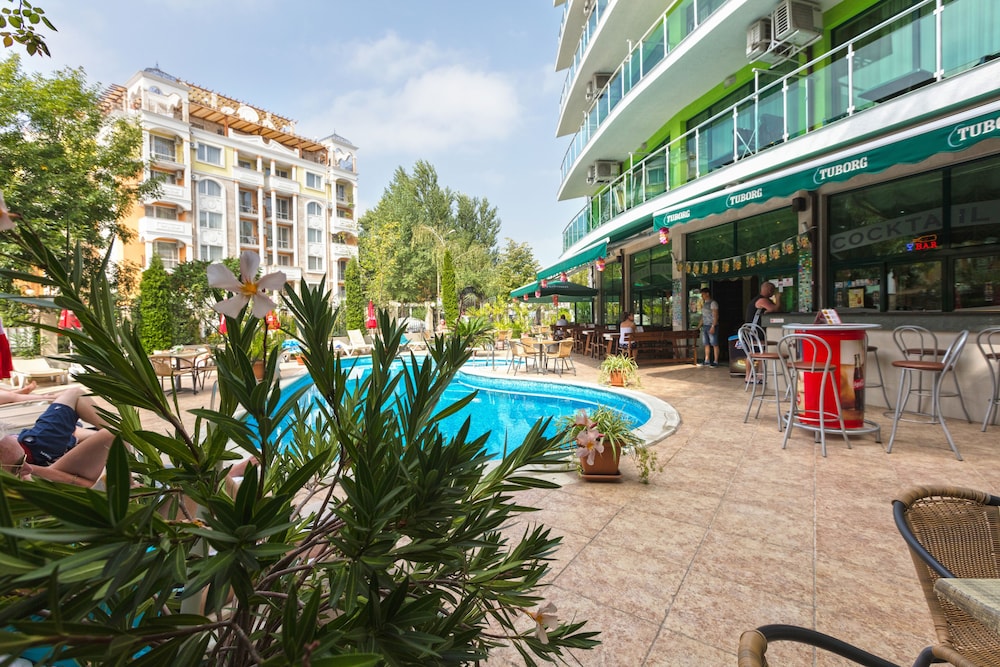 Hotel L&B Sunny Beach 43/50