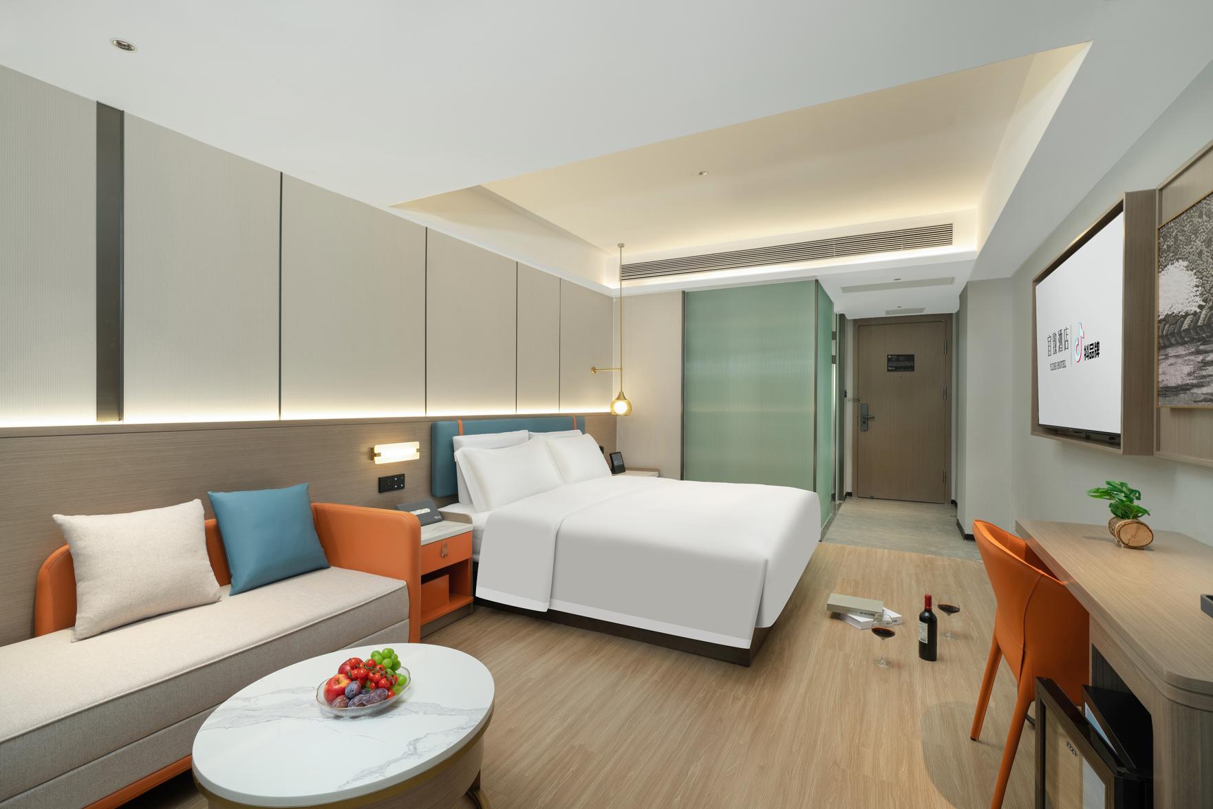 ECHIC HL (Shenzhen Luohu Port Railway Station Branch) 12/37