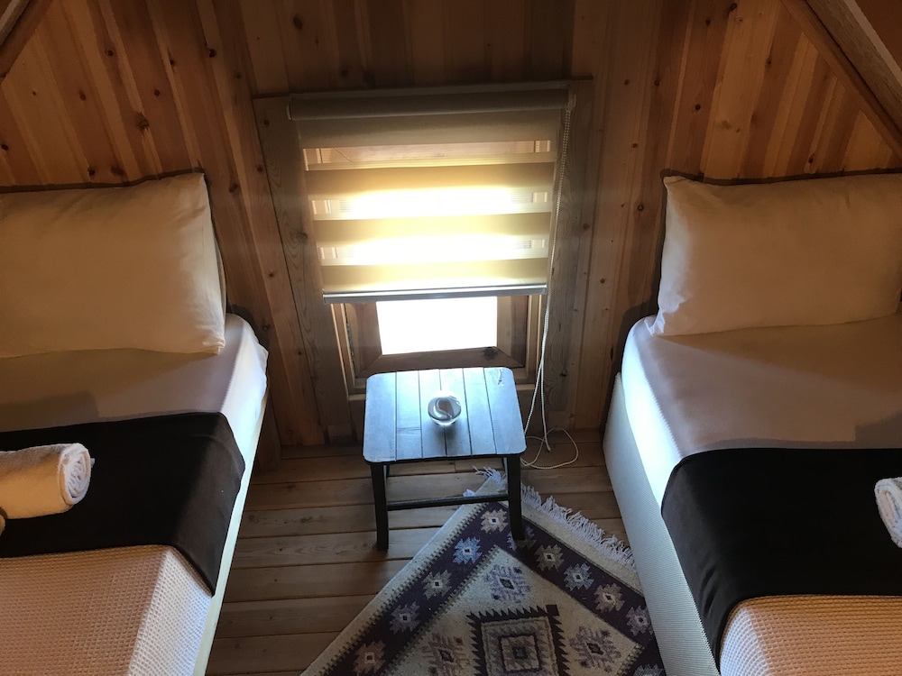 Ayanya Beach & Bistro Bungalows 23/42