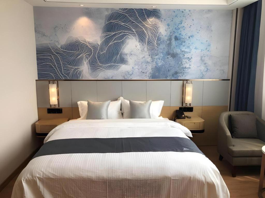 GreenTree Inn Qingdao Laixi High-speed Railway Station Shenzhen Road Express Hotel 14/47
