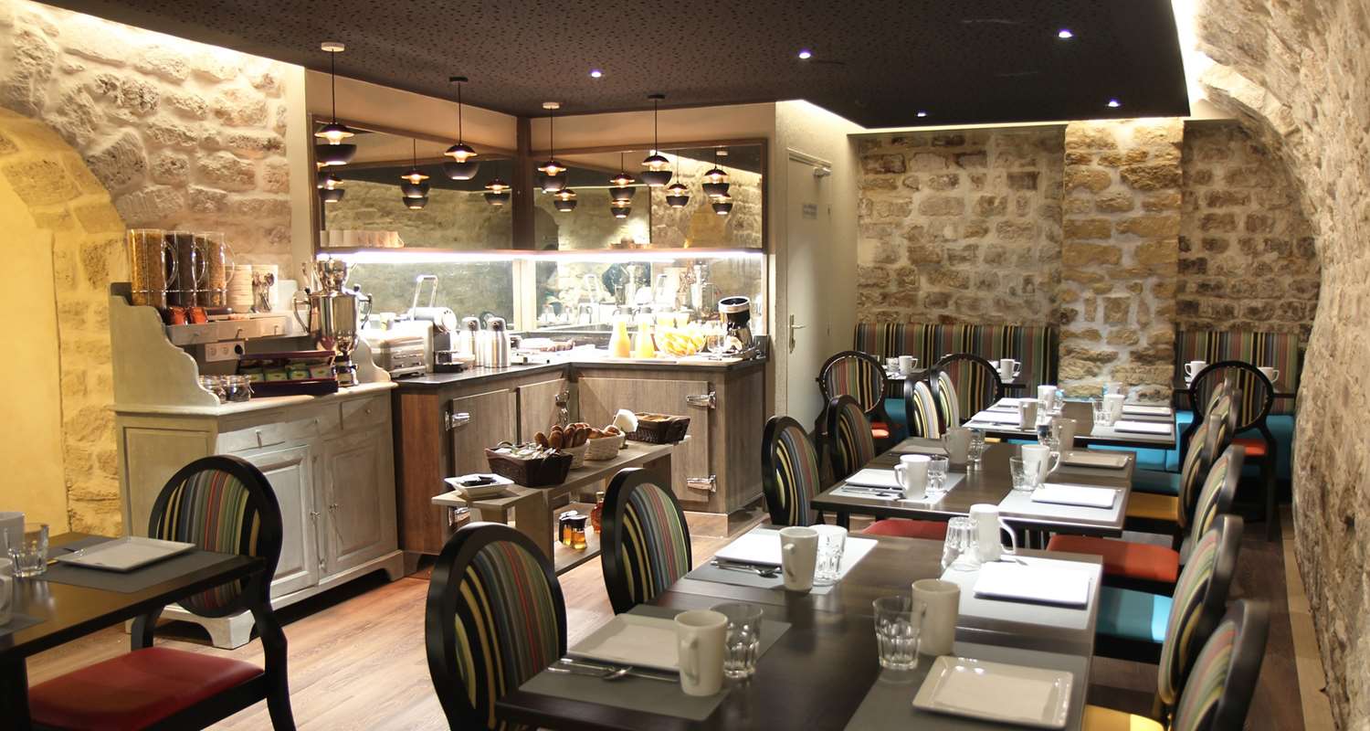 Hotel Le Montmartre Saint Pierre 18/22