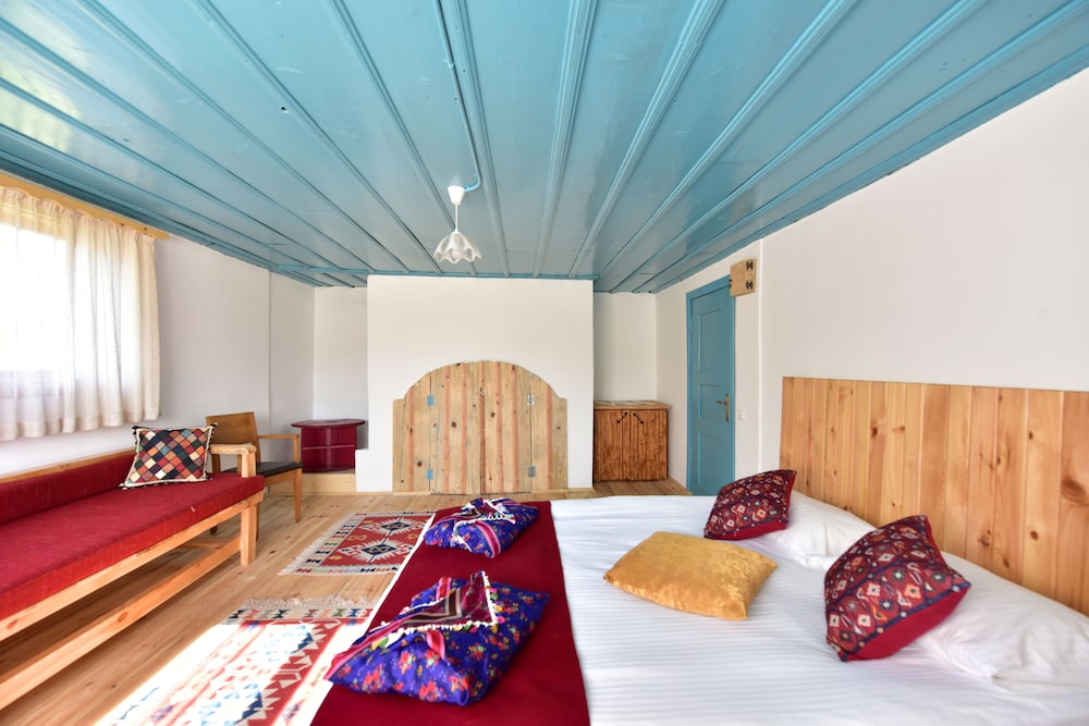 Iksir Resort Town Hotel 47/68