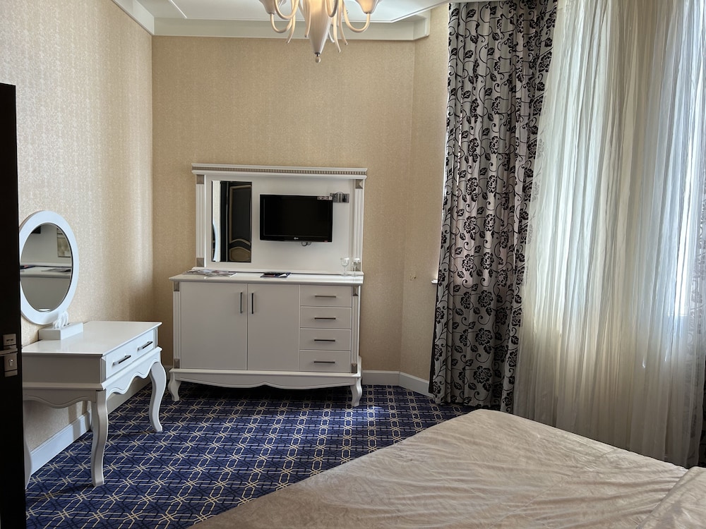 Aysberq Hotel 40/50