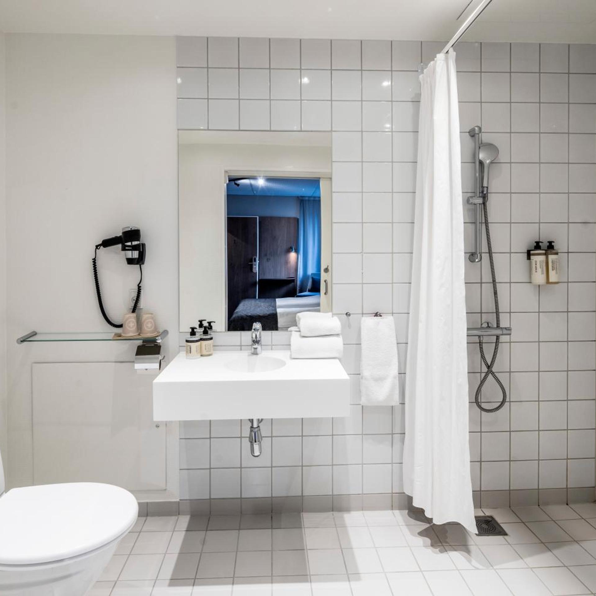 غرفة قياسية لذوي الإعاقة، Airport Hotel Billund 9/10