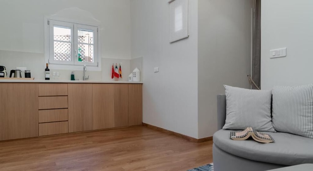 Porto Vecchio Spetses Luxury Suites 15/43