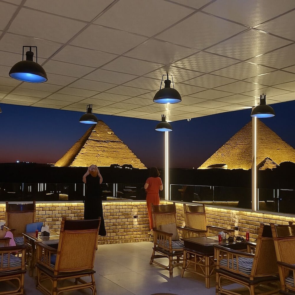 Nefri Pyramids Hotel 33/50