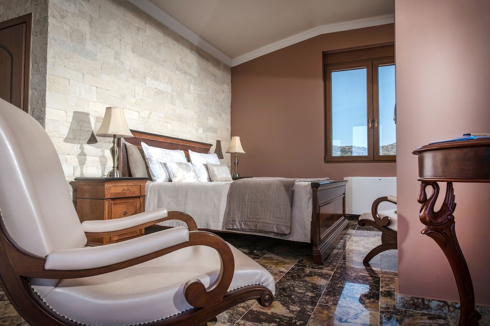 Bella Mare Villa 8/27