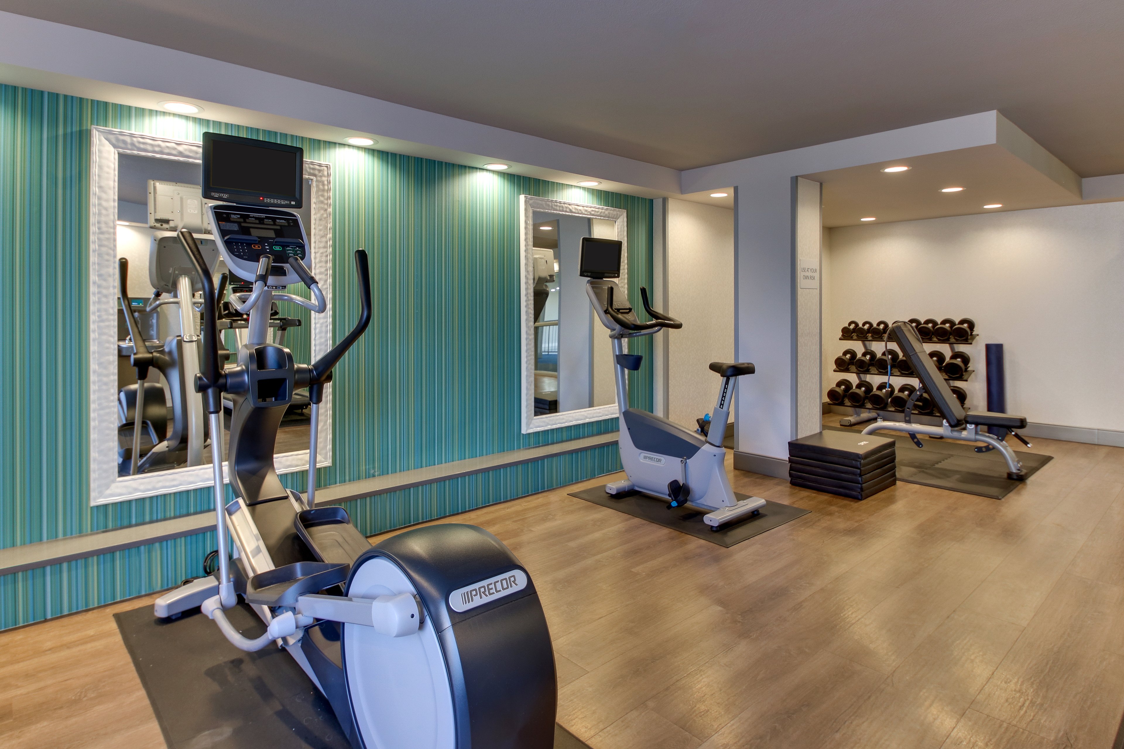 Holiday Inn Express & Suites Atlanta N-Perimeter Mall Area, an IHG Hotel 17/26