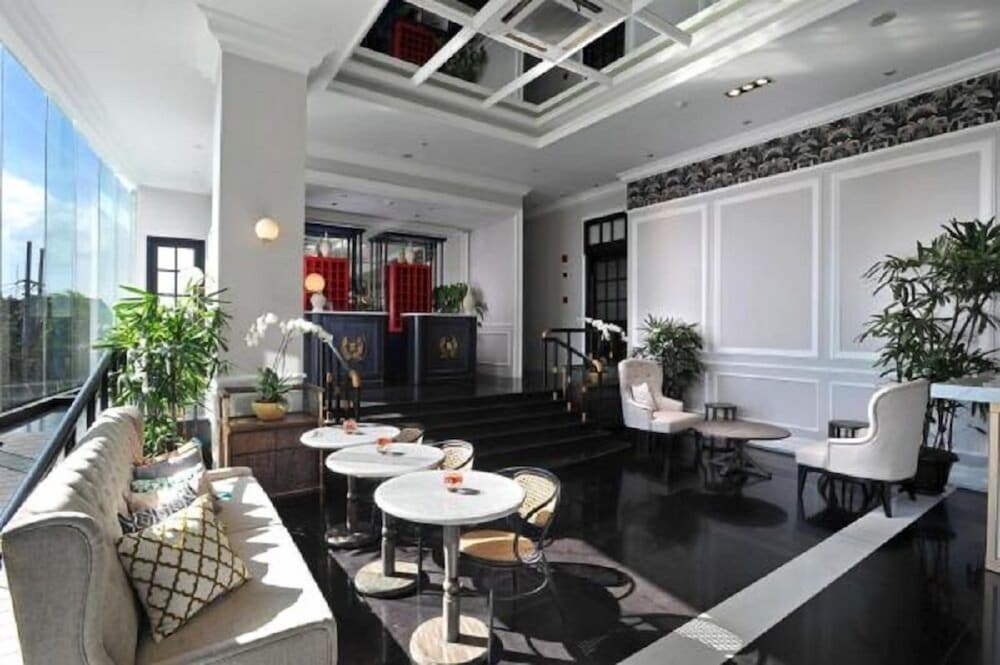 Brava Suites by ZIA Surabaya 24/35