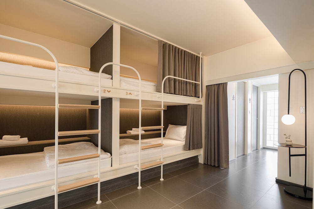 YANH Ratchawat hotel 49/50