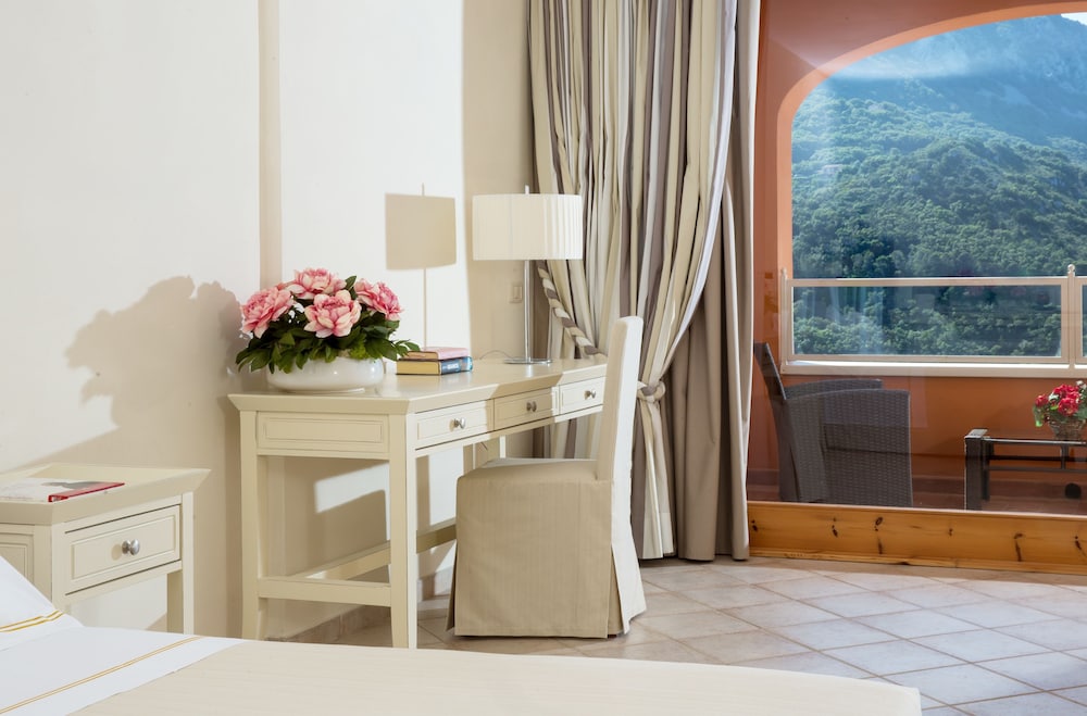 Hotel Torre Di Calapiccola 57/74
