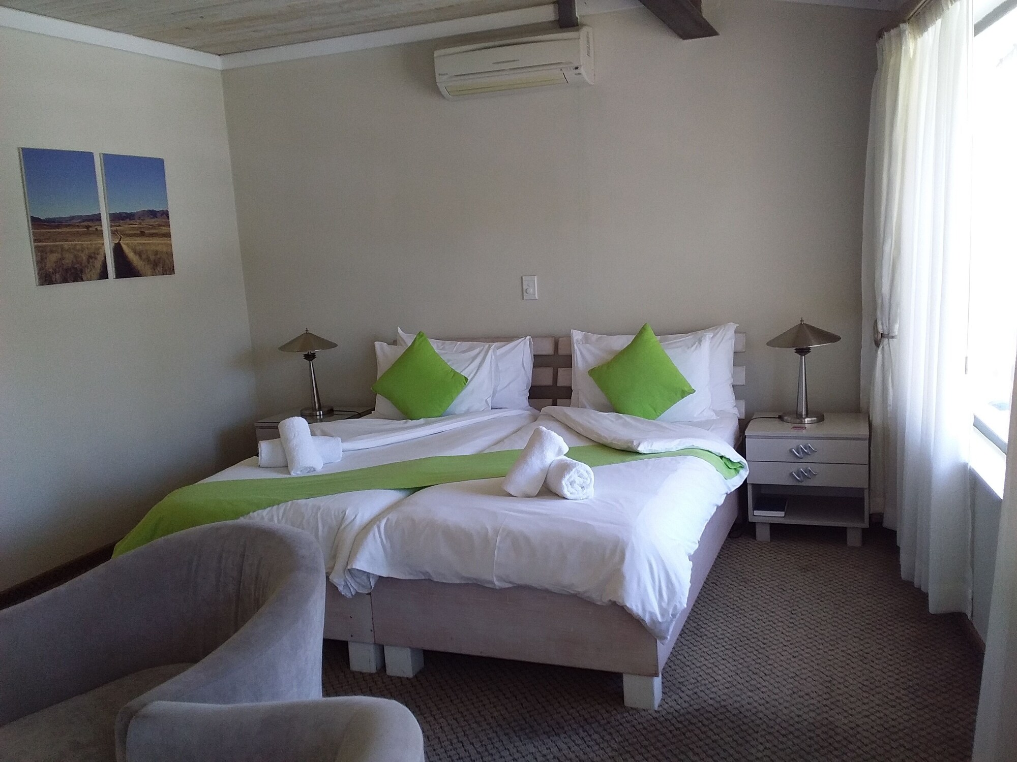 STANDARD, TWIN BEDS
