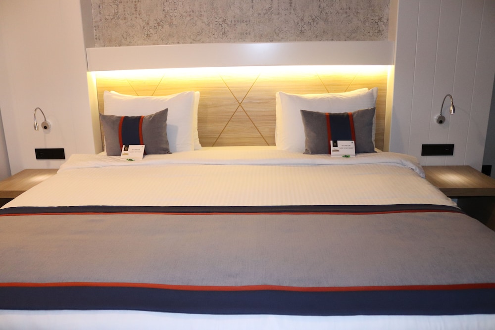 DES'OTEL 12/50
