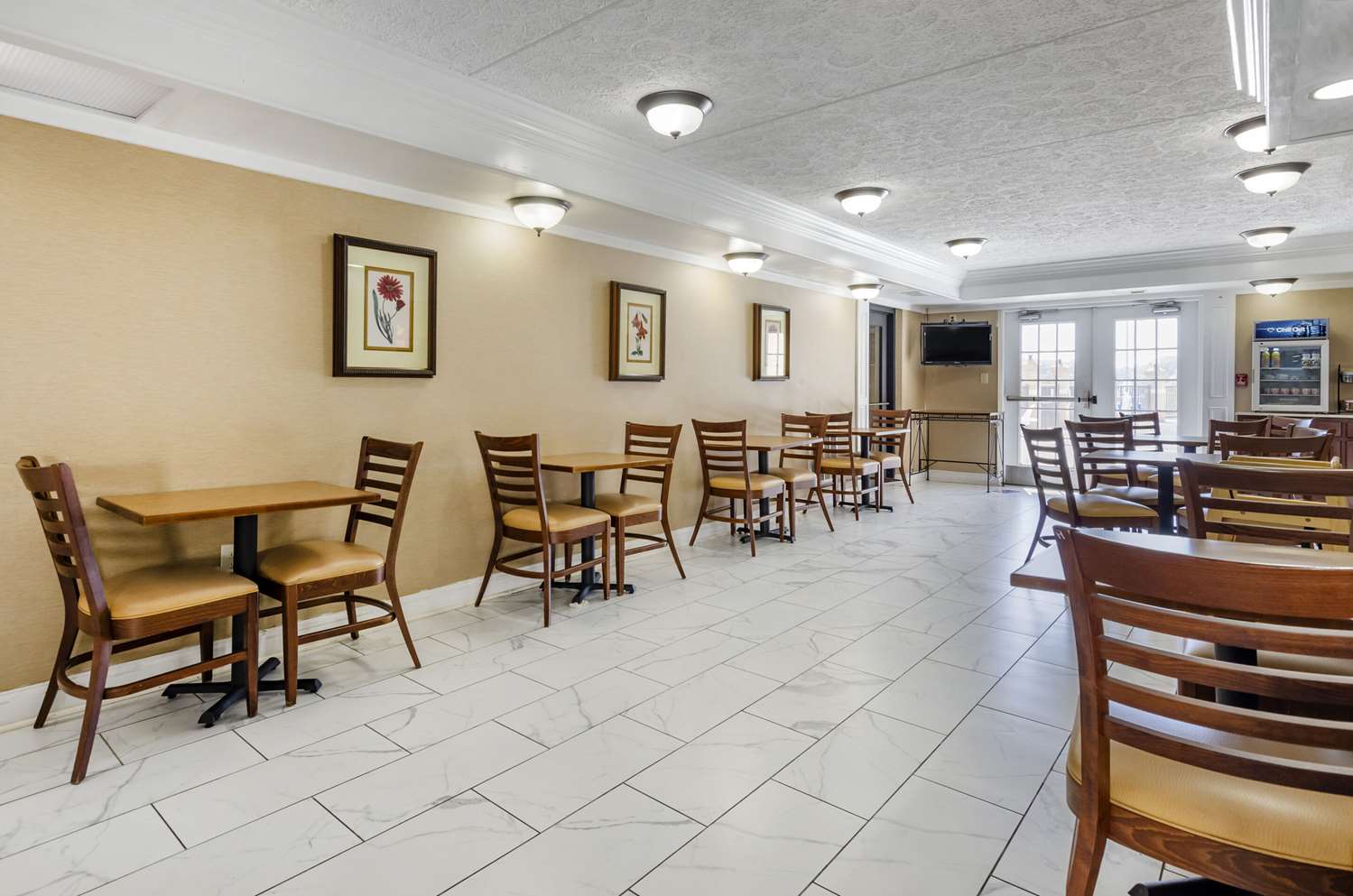 restaurant cafeteria
