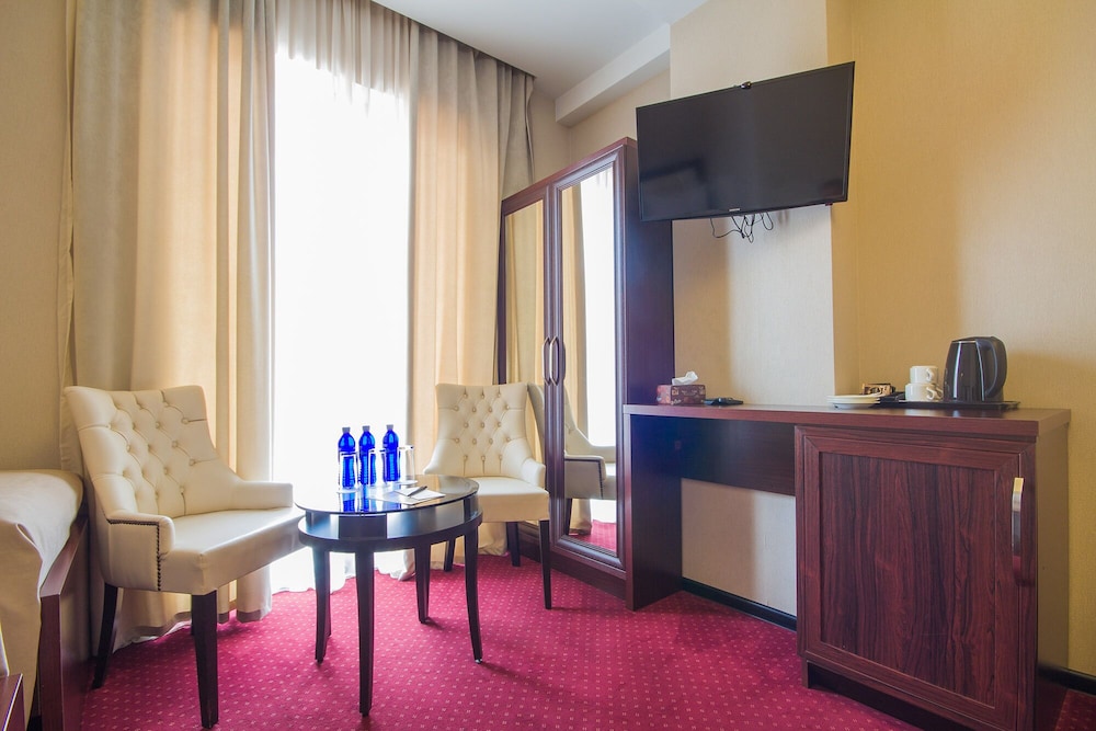 Marionn Hotel 17/118