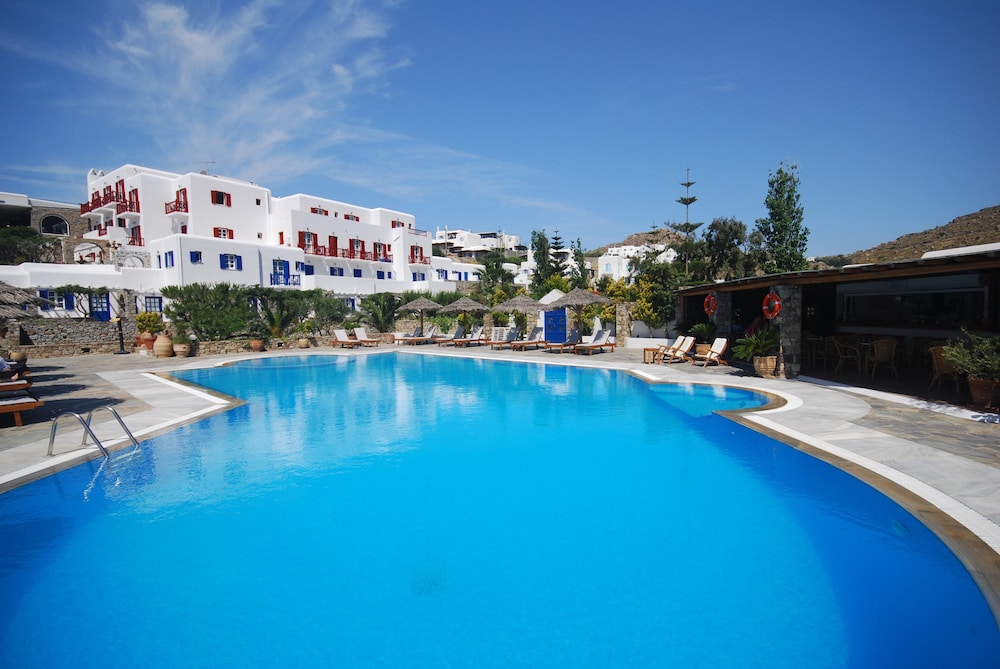 Kamari Hotel 67/73