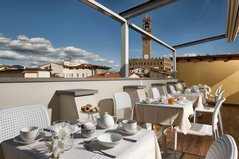 Della Signoria Hotel 31/42