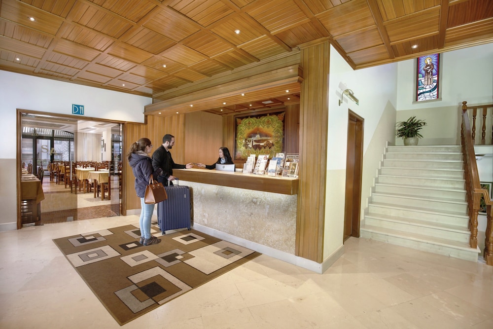 Hotel Santo Antonio De Fatima 2/26