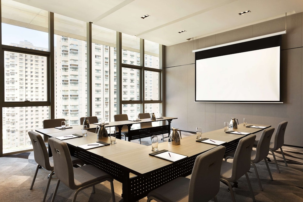 Hyatt House Yinchuan Dayuecheng 63/67
