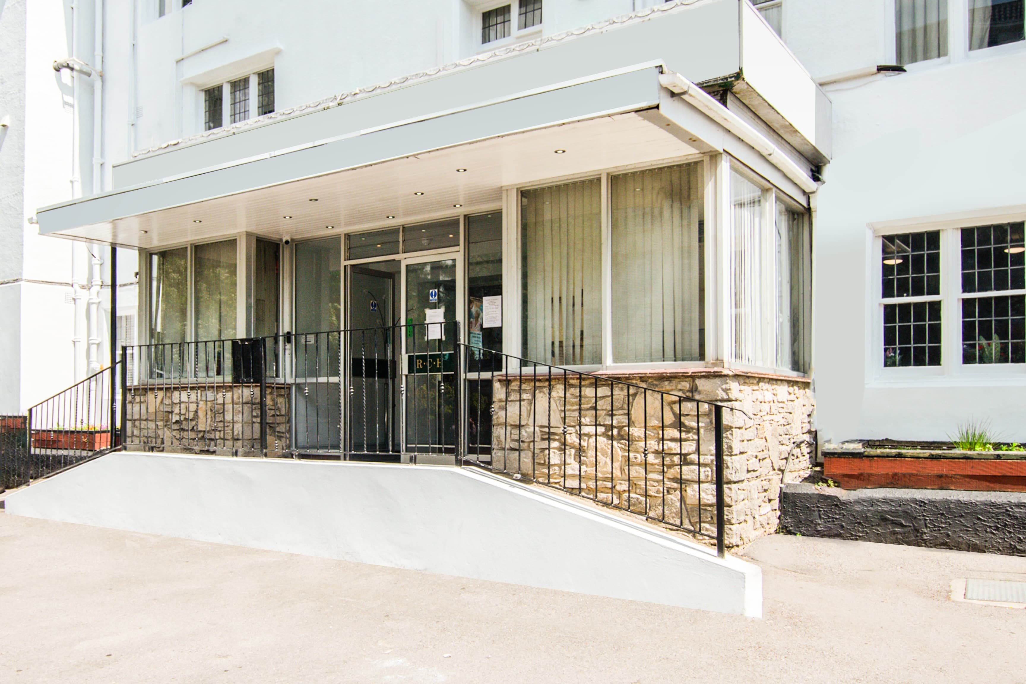 Russel Court Hotel Bournemouth Central 5/45