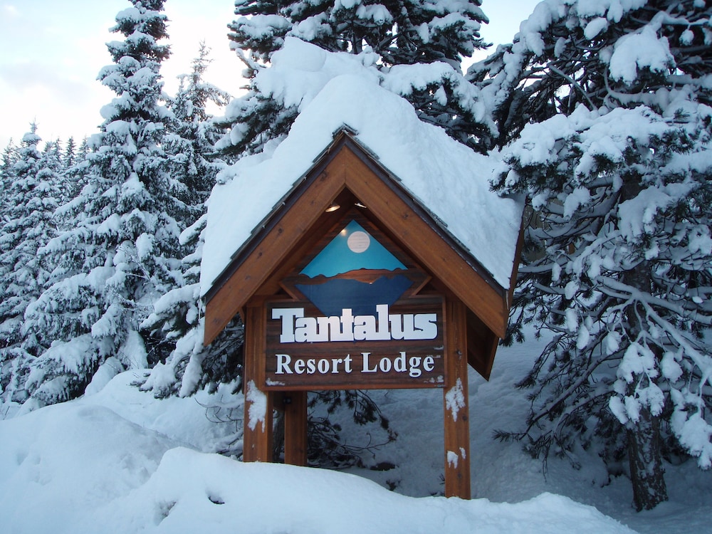 Tantalus Resort Lodge 4/55