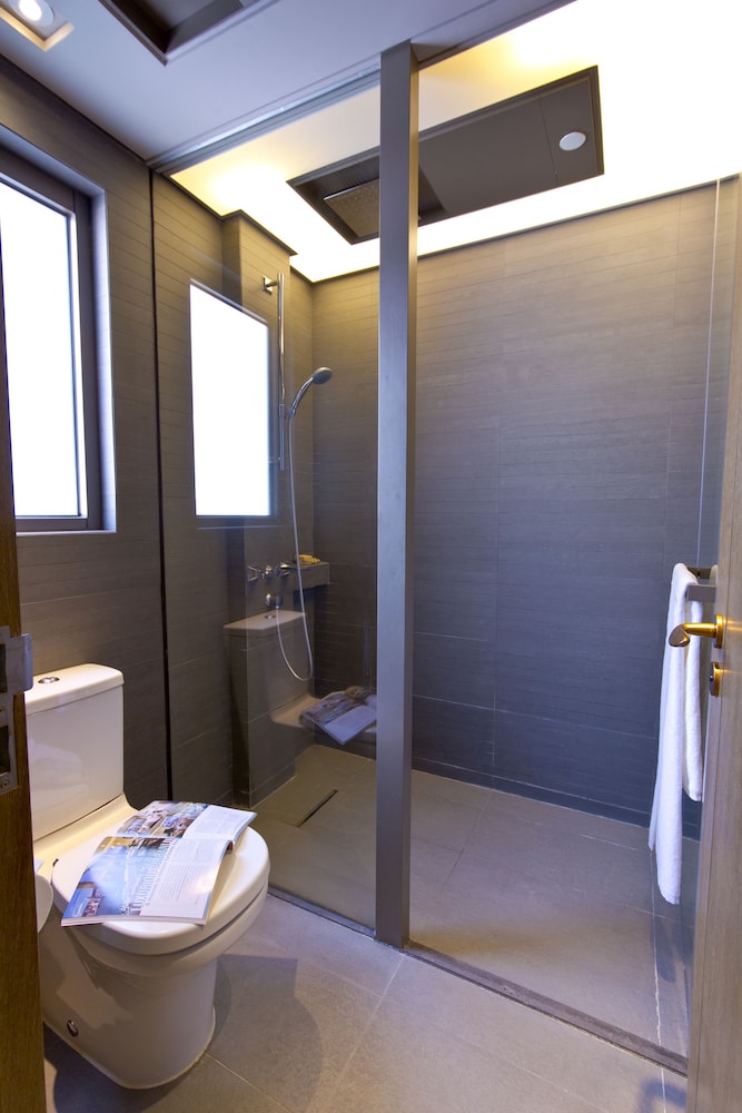 Wanchai 88 Hotel (ex. V Wanchai 2) 48/49