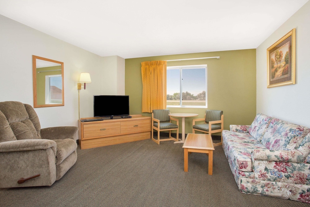 Days Inn by Wyndham Ogallala 23/31