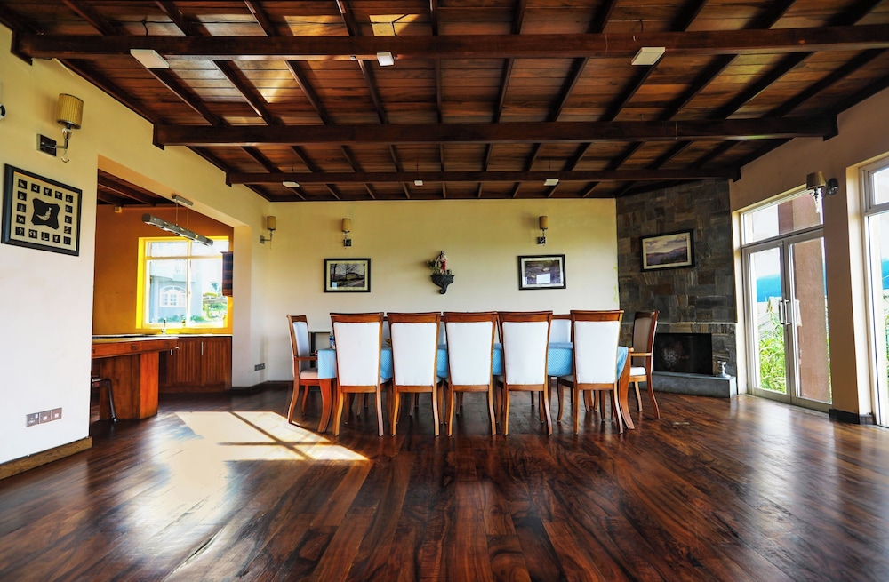 Yoho Villa Acacia 12/36