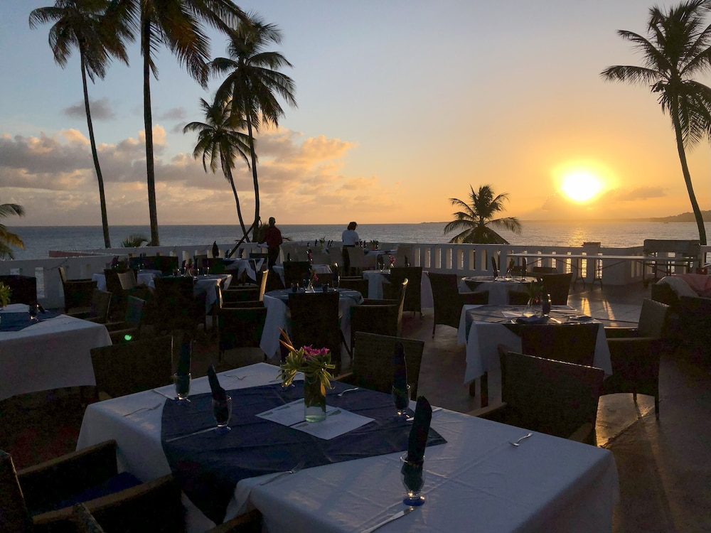 Blue Haven Hotel 44/58
