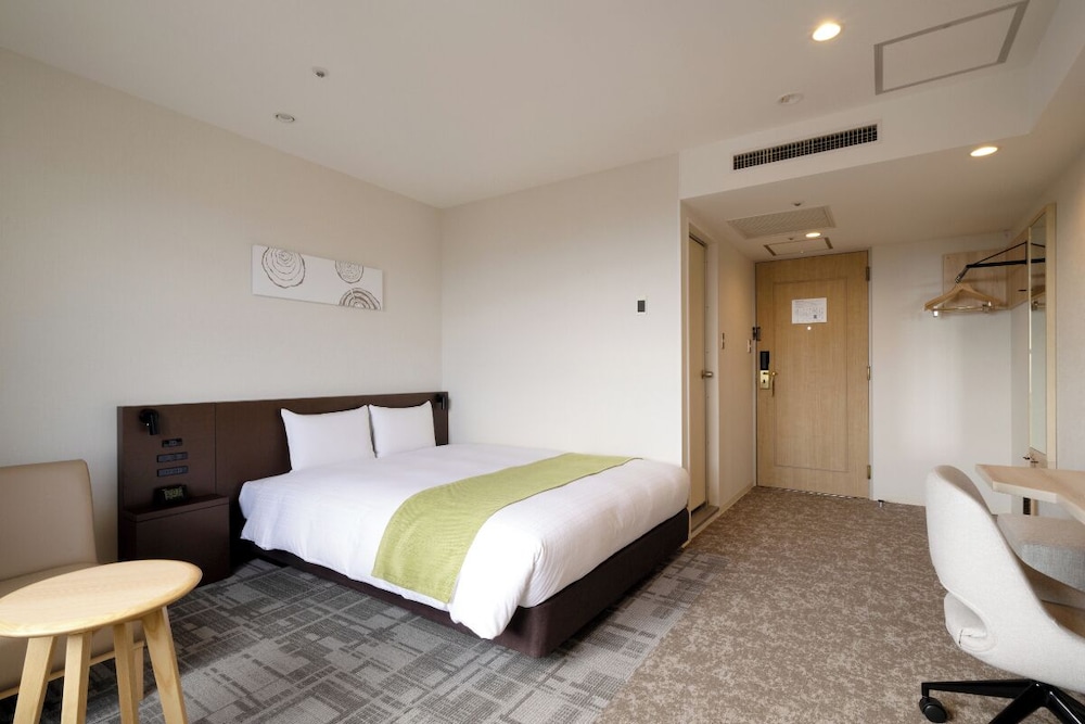 Hotel Enoe Hakodate 9/66