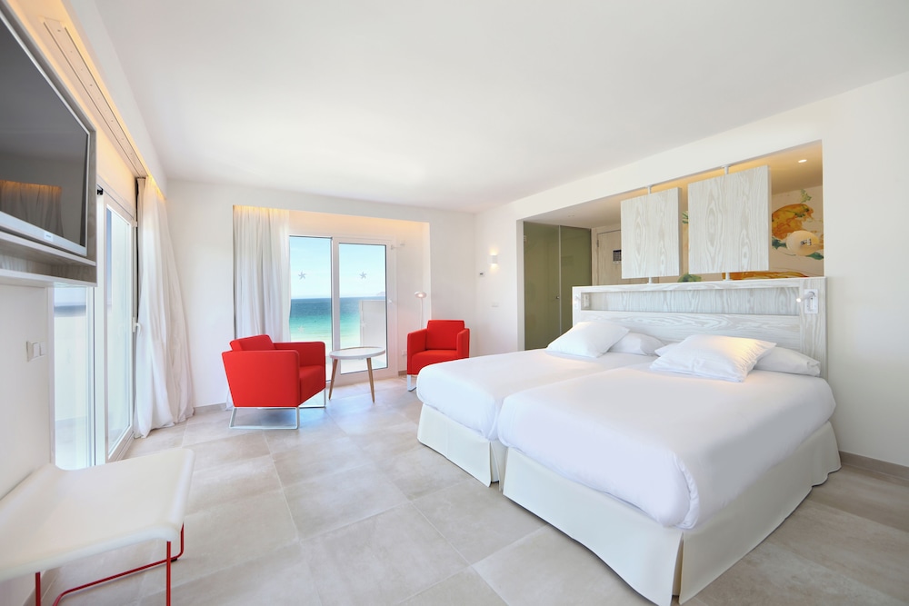 Iberostar Waves Alcudia Park 9/50
