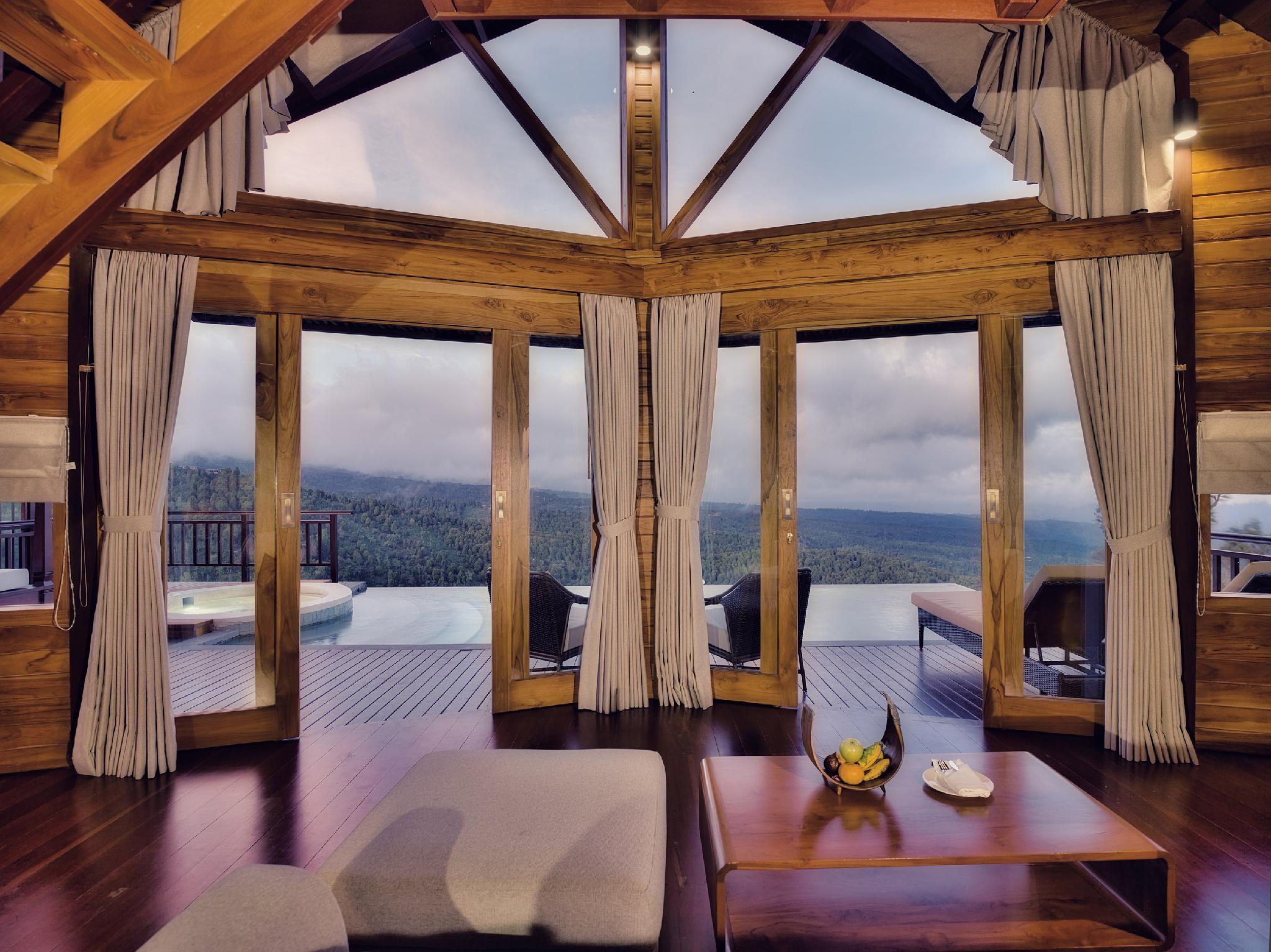 غرفة غراند بإطلالة على المسبح بحوض جاكوزي، Elevate Bali Munduk 2/2