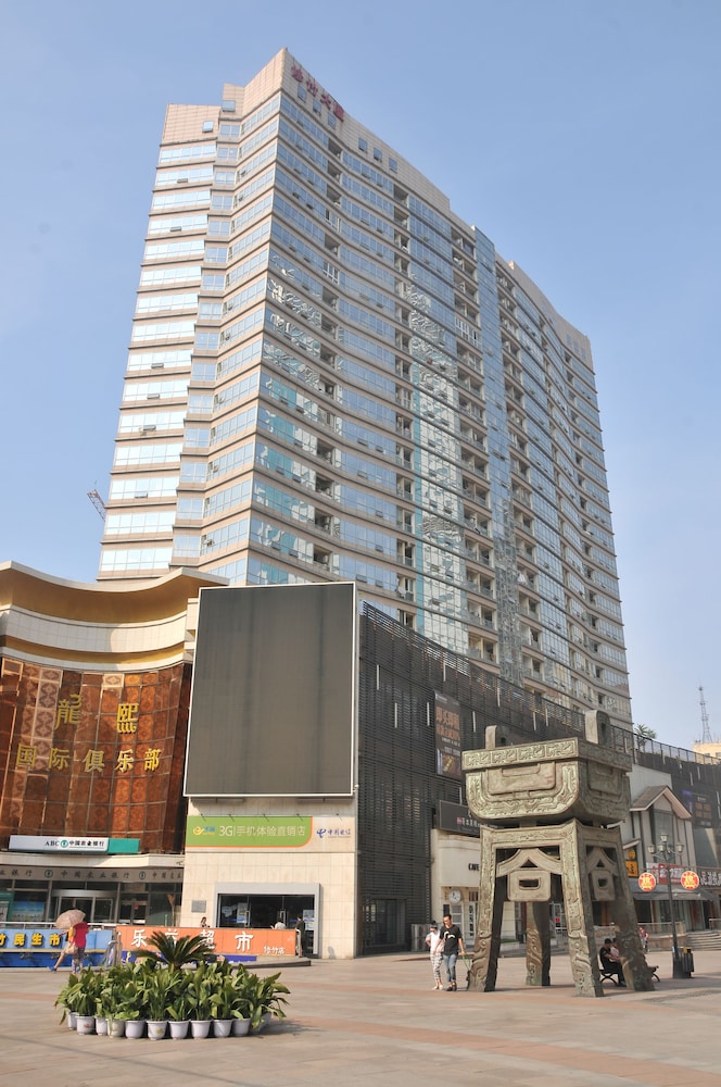 Dalian Xiuzhu Building Apartment 40/50