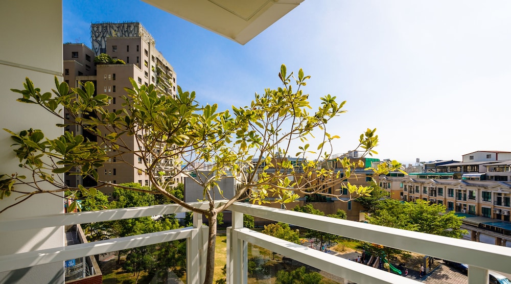 28 Shu Xiang Hotel 60/64