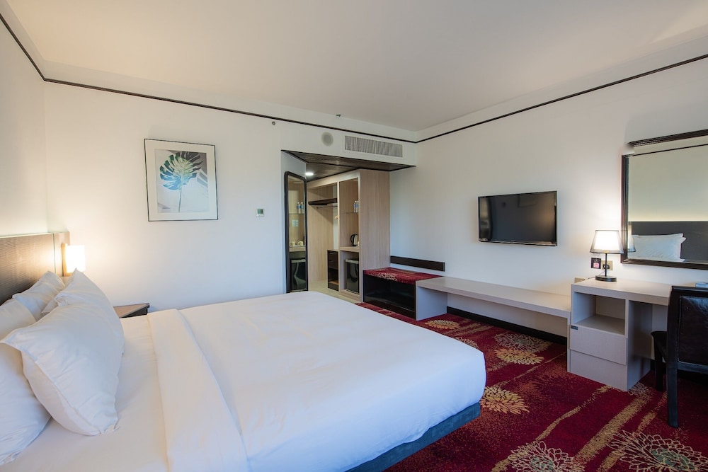 SABAH HOTEL SANDAKAN 20/69