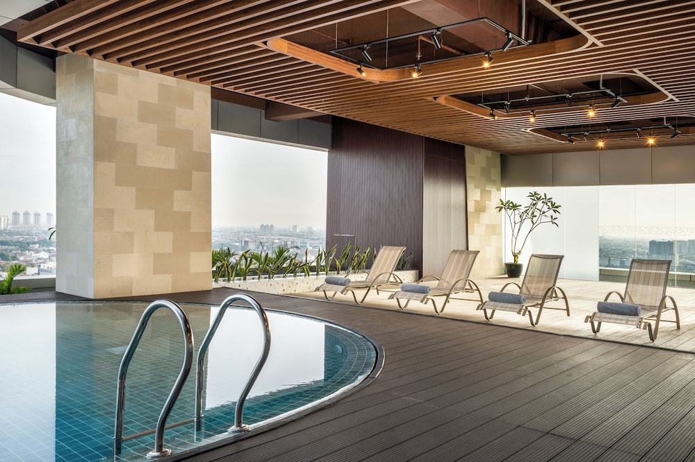 Novotel Jakarta Pulo Mas 23/50
