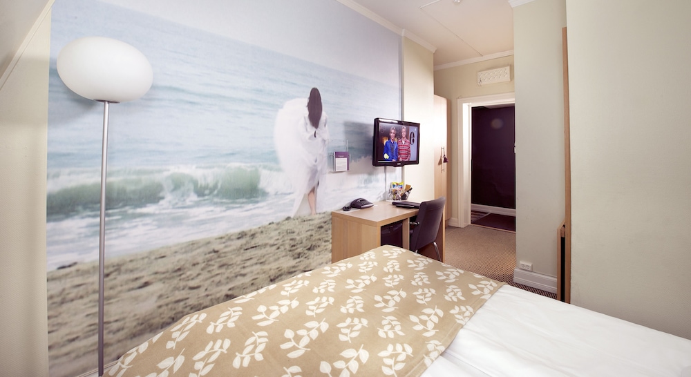 Home Hotel Savoy 24/81