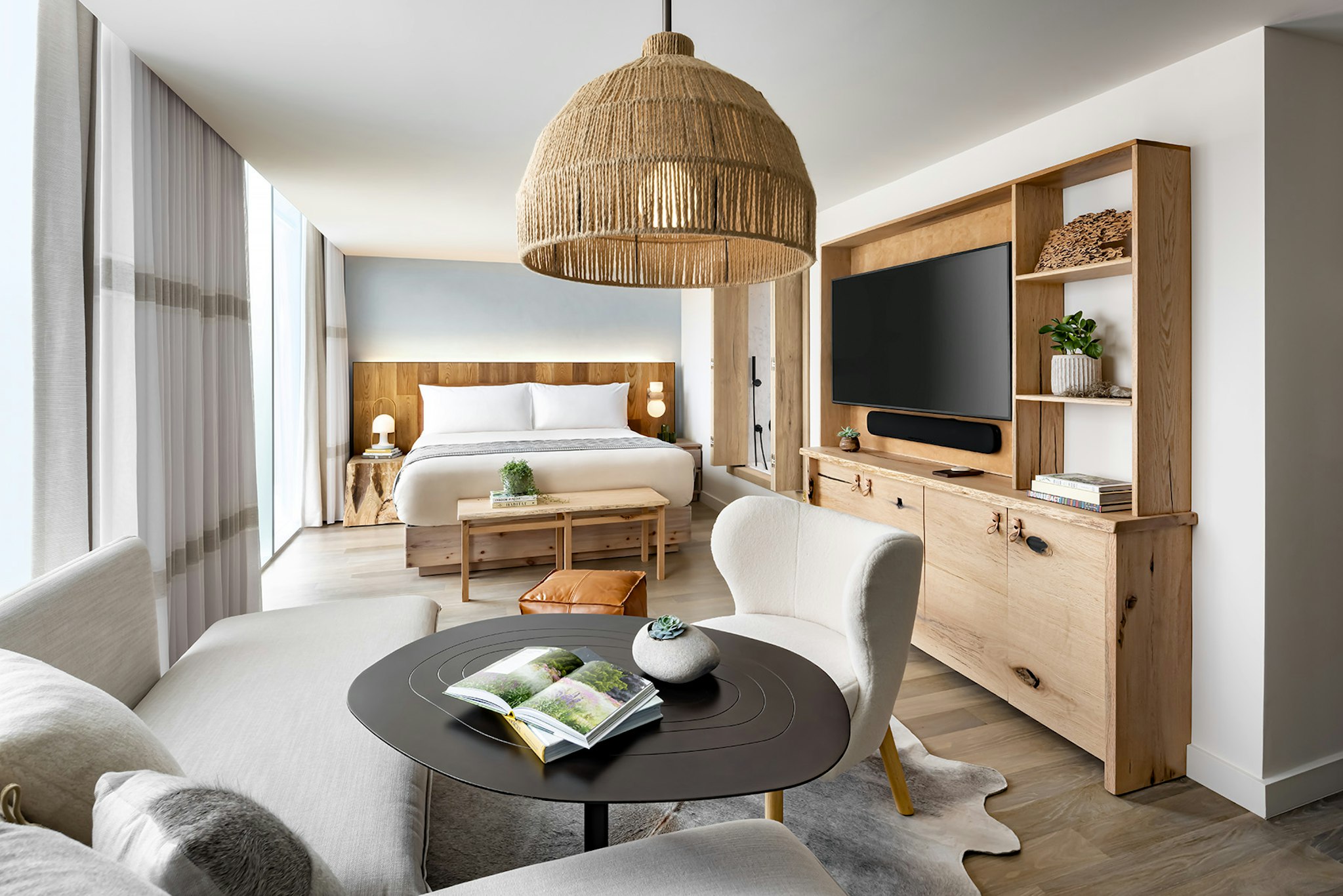 1 Hotel Toronto 36/62
